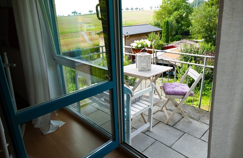 Altenbrunslar Apartment | Cozy apartment with a view of the countryside