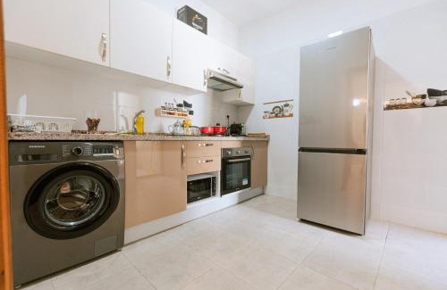 Luxus Apartment | Cozy Apartment With AC & fiber internet