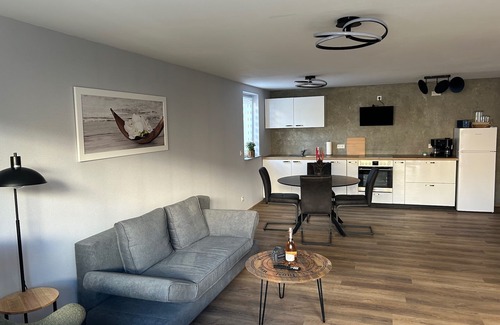 Heusweiler Apartment | Cozy apartment with terrace and garden view