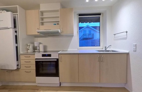 Tinglev Apartment | Cozy apartment with private garden and parking