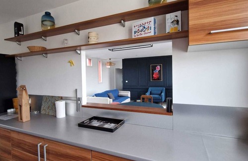 Libourne Apartment | Cozy apartment with terrace, close to train station and city centernn