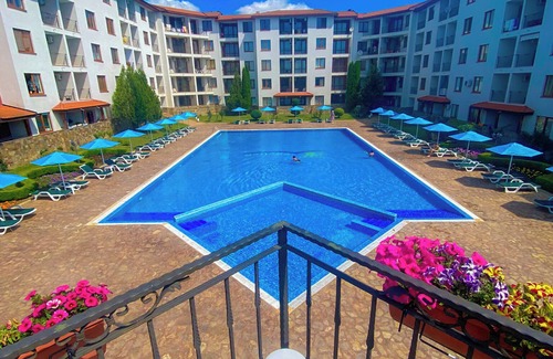 Nessebar Apartment | Cozy apartments, pool, near the beach. Family-friendly, pet-friendly. Book now!