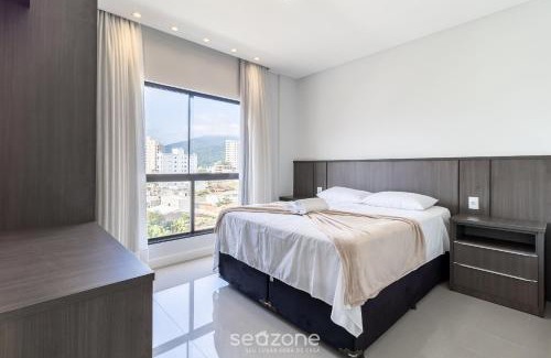 Porto Belo Apartment | Cozy Apt 550m from the Beach in Porto Belo LNB502