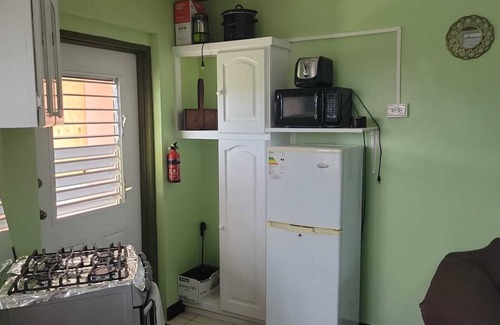 Clermont Apartment | Cozy Barbados Apartment : Relax & Recharge n
