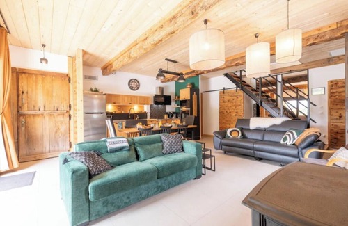 Aucun House | Cozy barn with breathtaking views over the Val d'Azun