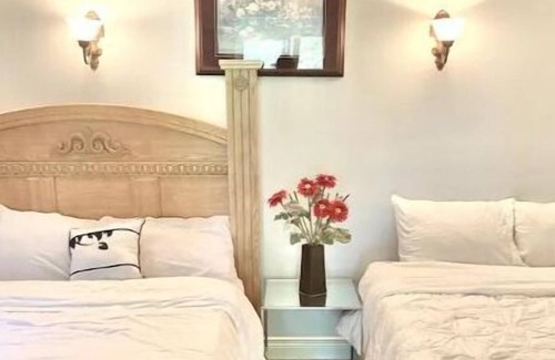 Barrie House | Cozy Basement Apartment two beds sleep 3