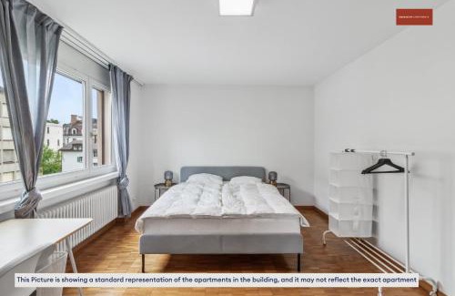 Meilen District Apartment | Cozy & Basic 4-Bedroom Stay Near Zurich