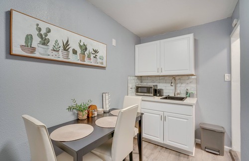 Ashland House | Cozy Bay Area Vacation Rental with Patio