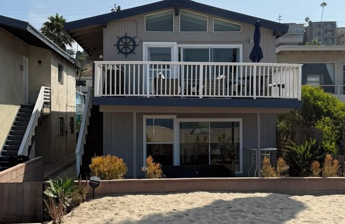 Playa Del Rey Condo | Cozy Beachfront Getaway!