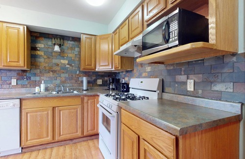 Warrens Cabin | Cozy Blue 2 bedroom cabin in enchanting Warrens, Unit B