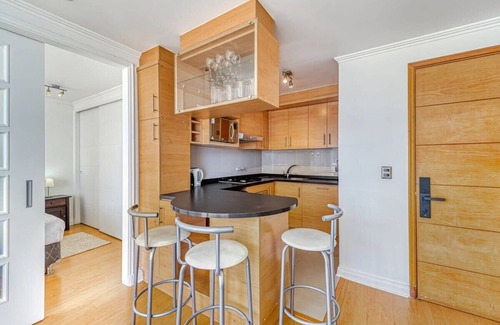 Renaca Apartment | Cozy Blue with Wifi, Pool & View