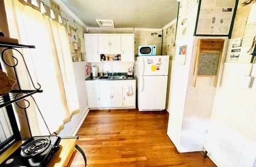 Mount Sterling House | Cozy, Bright Home in Historic Downtown
