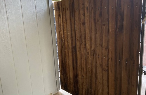 Squaw Peak Heights House | Cozy bright Single Room in Uptown Phoenix - King bed No access to main house.