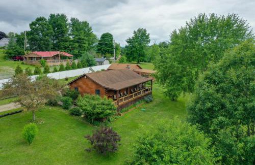 Brookville House | Cozy Brookville Home with Fire Pit and Deck!