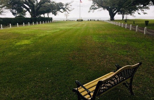 Long Beach House | Cozy bungalow charm!