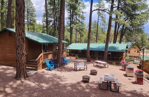 Payson Cabin | Cozy cabin #4, with WiFi and AC/heat at the base of the Mogollon Rim.