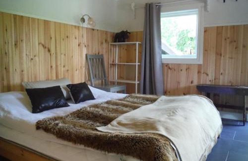 Farila House | Cozy Cabin at The Freedom Center