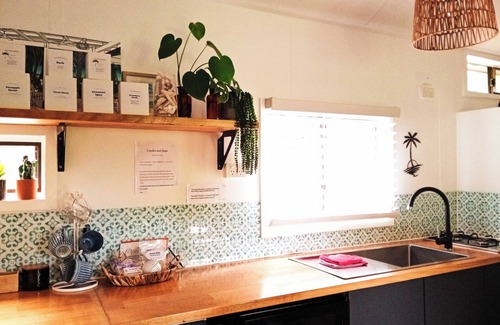 Carmoo Cabin | Cozy Cabin in Mission Beach Qld.n