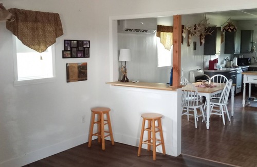 Moravia Cabin | Cozy cabin in remote Appanoose county Iowa a wildlife Mecca