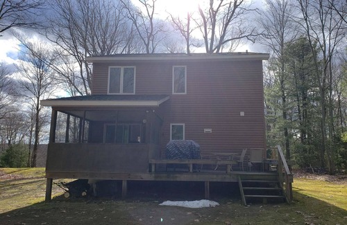Lock Haven Cabin | Cozy Cabin in the heart of the Big Woods