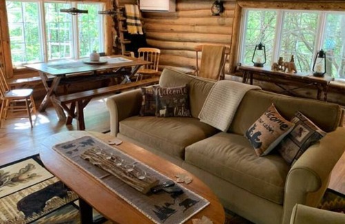 Durham Region Cabin | Cozy Cabin in the Woods