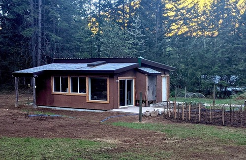 Robson Cabin | Cozy Cabin in the Woods