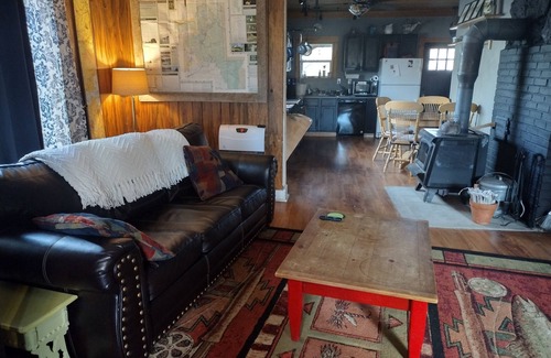 Last Chance House | Cozy Cabin minutes from Yellowstone, fly fishing, skiing and snowmobiling.