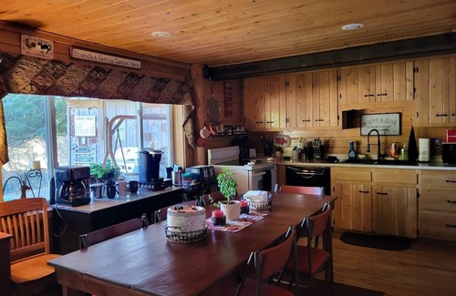 Monticello Cabin | Cozy Cabin on Conroy Lake in Monticello, Maine