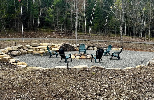 Sangerville Cabin | Cozy cabin rental located on the atv & snowmobile trail. Family & Pet friendly