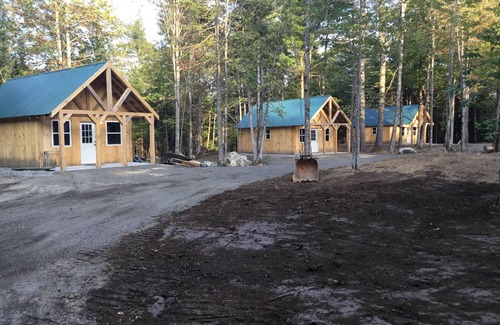 Sangerville Cabin | Cozy cabin rental located on the atv & snowmobile trail. Family & Pet friendly