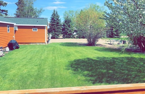 Napoleon Cabin | Cozy cabin. Sleeps 2-4. Kitchenette and Wi-Fi available.