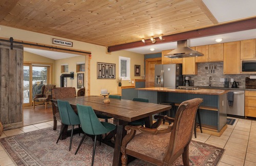 Granby Cabin | Cozy Cabin Vibes II Breathtaking Views II Lakes, Hiking, National Park, Golf