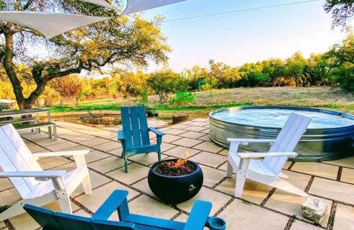 Dripping Springs House | Cozy Cabin w Pvt Heated Pool Under Epic TX Stars