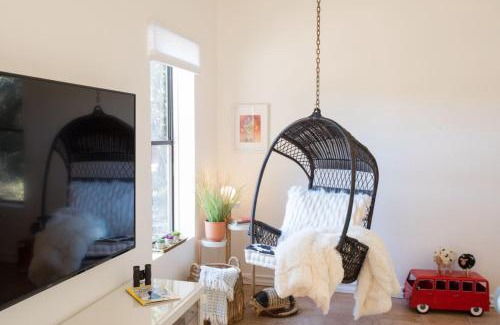 Dripping Springs House | Cozy Cabin w Pvt Heated Pool Under Epic TX Stars