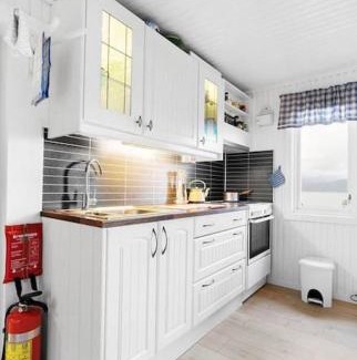 Hemnes Ski Chalet | Cozy cabin with a great view