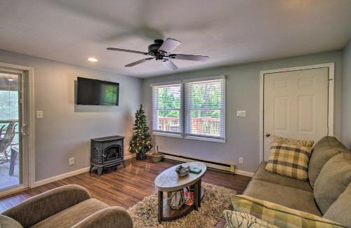 Eagle Rock House | Cozy Cabin with Patio on Craig Creek Pets OK!