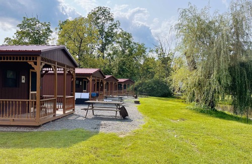 Mifflinburg Cabin | Cozy Cabin4 Within Campground