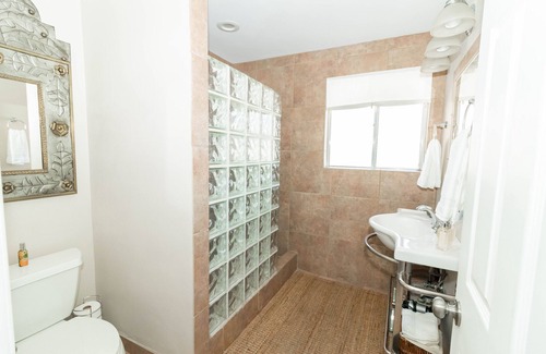 Southwest Village Condo | Cozy Cactus Condo - Walk to Old Town - Sleeps 6