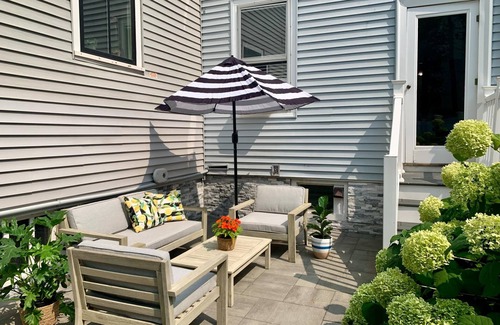 Arefth House | Cozy Cambridge 2bed 2bath w/Patio & Parking Pass