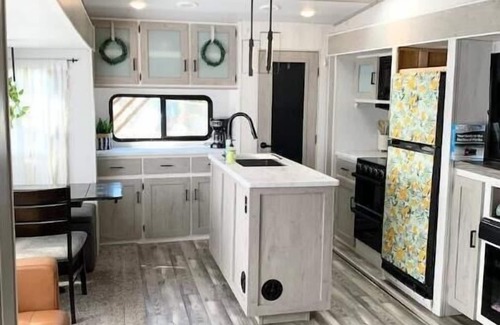 Sequim House | Cozy Camper in Sunny Sequim