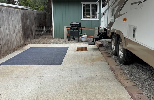 Southwest Bend House | Cozy camper in the heart of Central Oregon