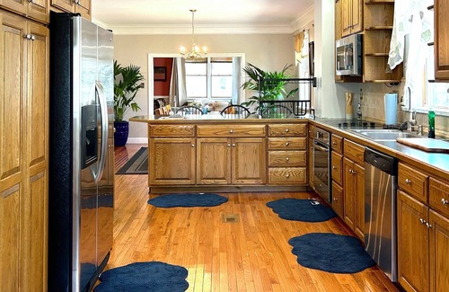 Parkside House | Cozy Cape Cod Home 20 Minutes from Philadelphia