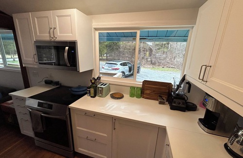East Jewett Cabin | Cozy Catskills Cabin with Mountain views