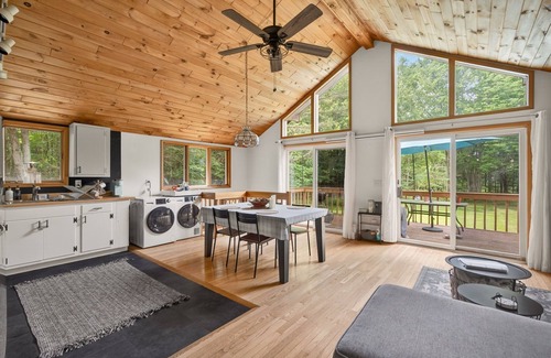 Prattsville Cabin | Cozy Catskills Cabin w/Wood-Fired Hot Tub, Firepit & Starry Skies