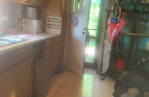 Brampton Cabin | Cozy cedar cabin with WiFi in pleasant Brampton gated park & luxury golf course.