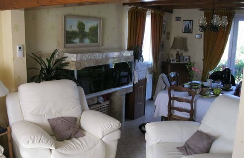 Cousances-les-Forges Bed & Breakfast | Cozy chalet with fireplace, pets welcome