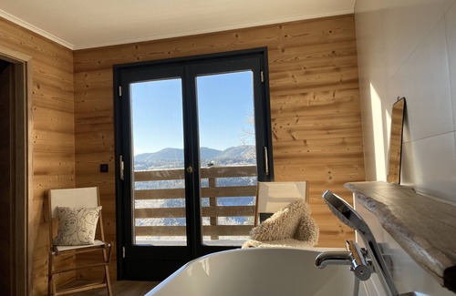 Mesnil Sous Les Cotes Ski Chalet | Cozy chalet and not overlooked in the heart of nature "Le Blanchepierre