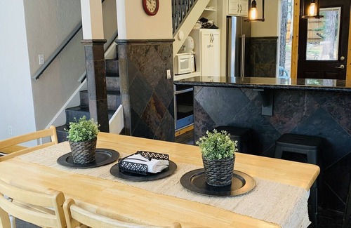 Country Club Estates House | Cozy Chalet & Dog Friendly!