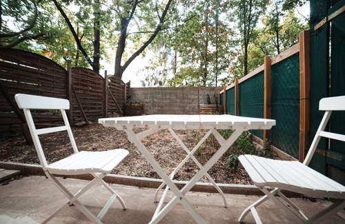 Neulerchenfeld Condo | Cozy City Studio, big Private Garden, 8 min to city center