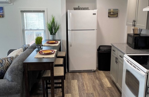 Clayton Apartment | Cozy, Clean & Convenient 1-bedroom apartment with AC & WiFi in charming Clayton